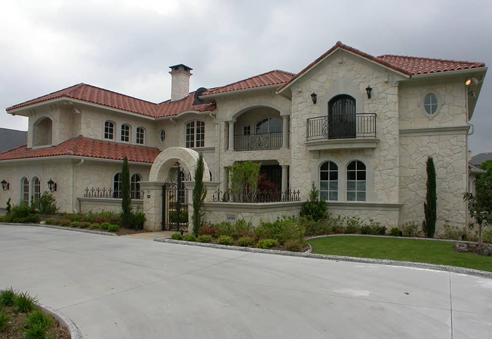 Front elevation of Mediterranean home (ThePlanCollection: House Plan #195-1168)