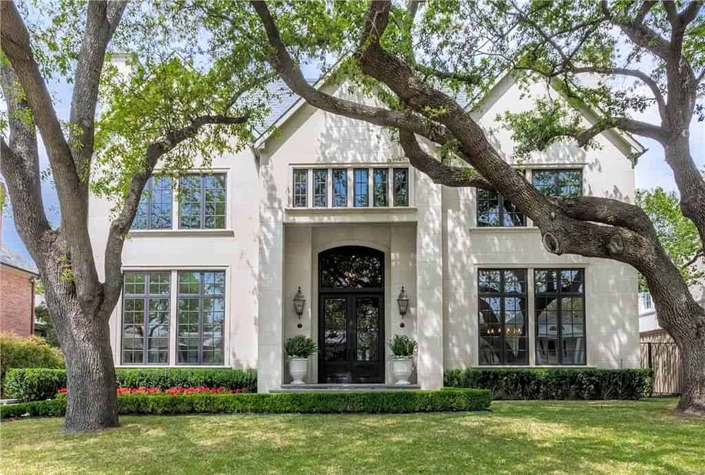 Georgian home (ThePlanCollection: Plan #195-1237)