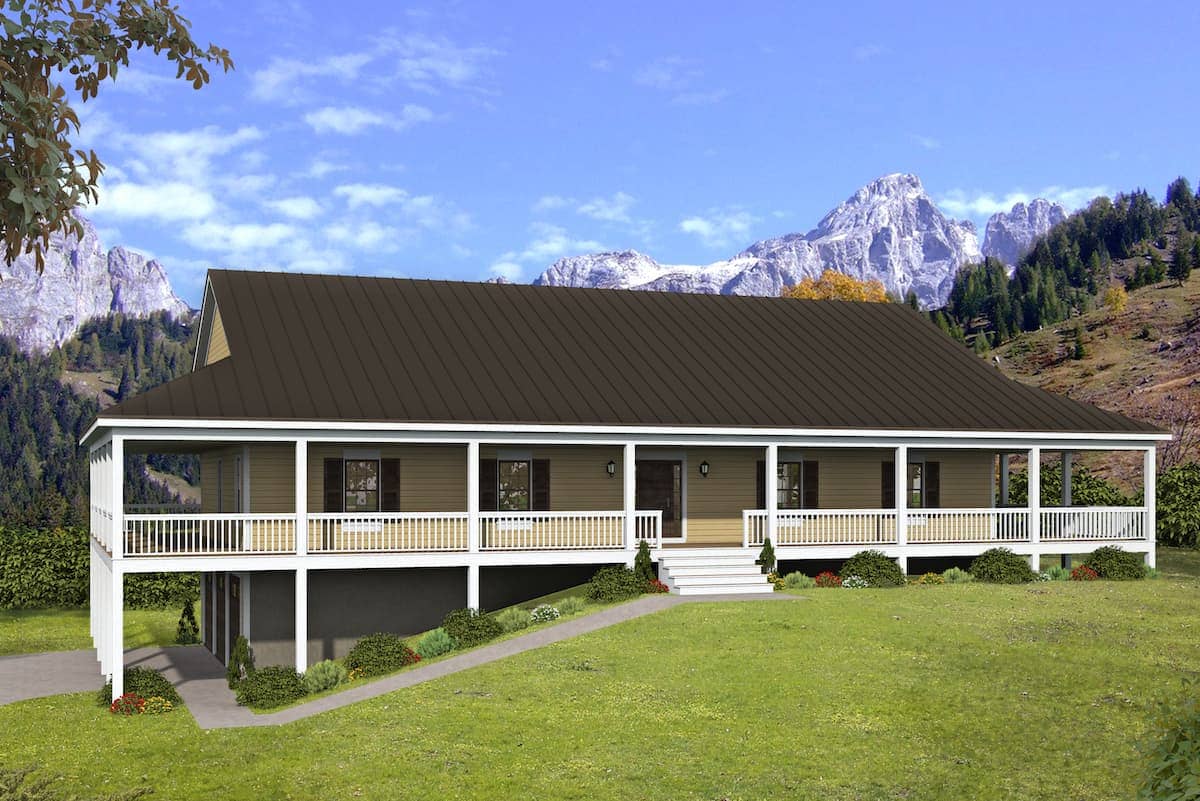 Country style house (ThePlanCollection: Plan #196-1264)