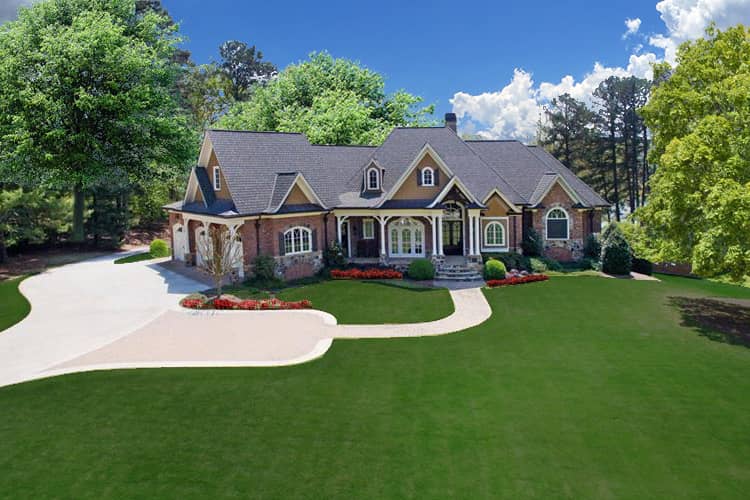 Craftsman home (ThePlanCollection: Plan #198-1011)