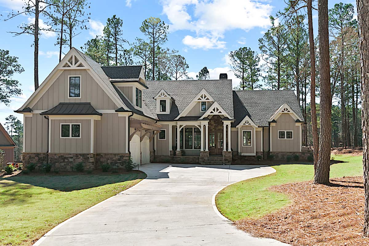 Luxury home (ThePlanCollection: Plan #198-1163)