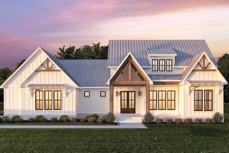 Front elevation of Modern Farmhouse home (ThePlanCollection: House Plan #204-1055)