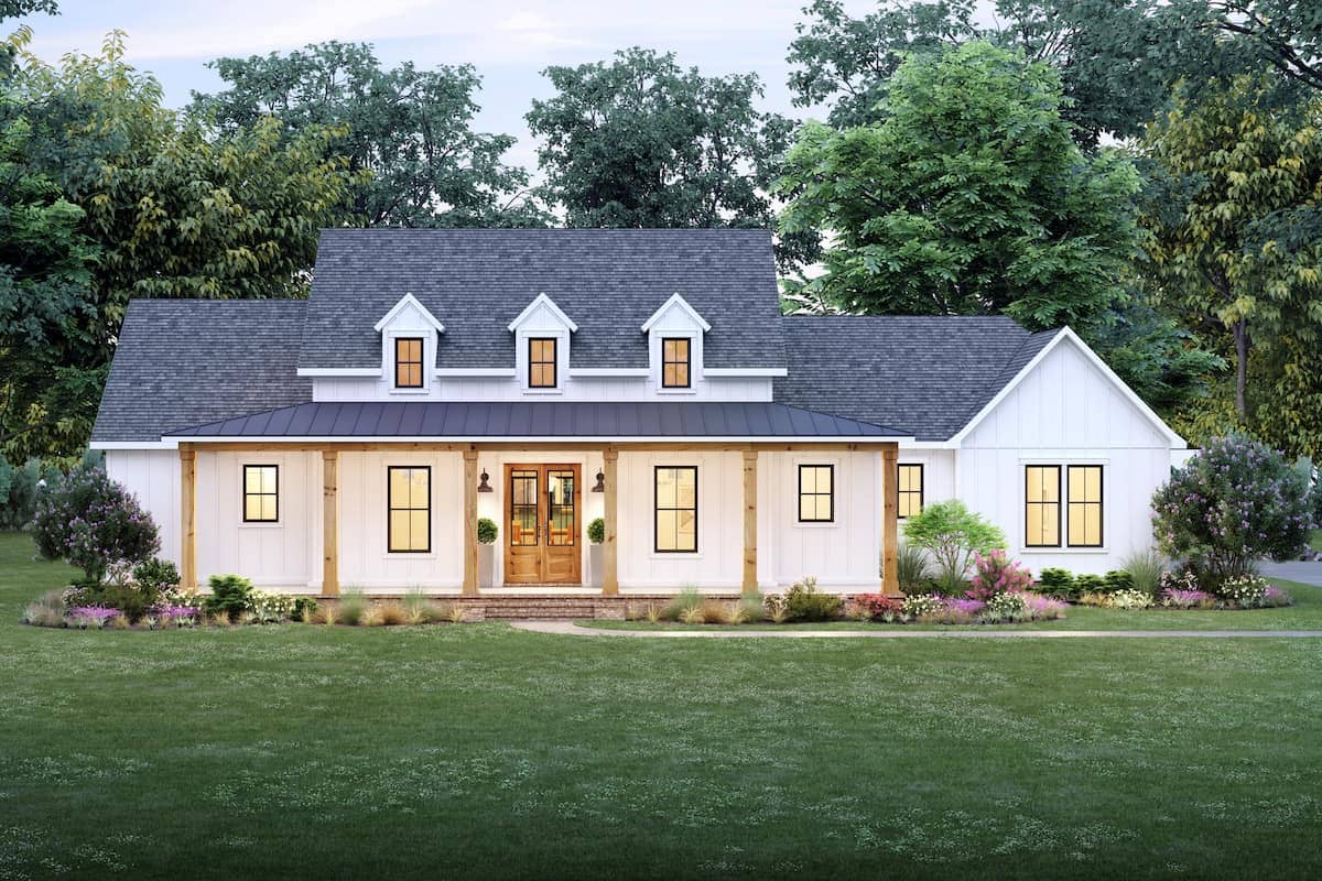 Front elevation of Country Ranch home (ThePlanCollection: House Plan #206-1034)