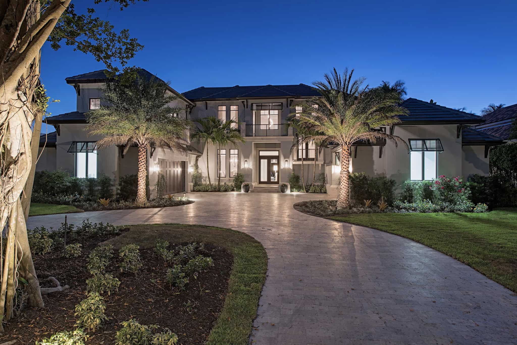 Front elevation of California-Inspired Luxury Home (ThePlanCollection: House Plan #219-1016)