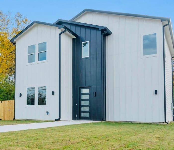 Front elevation of Barndominium home (ThePlanCollection: House Plan #223-1017)