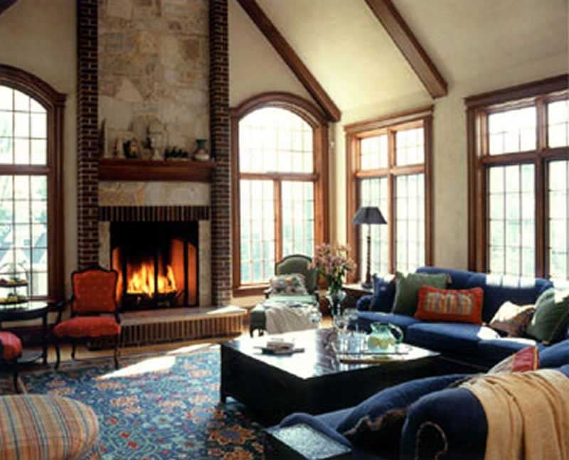 INTERIOR PHOTO