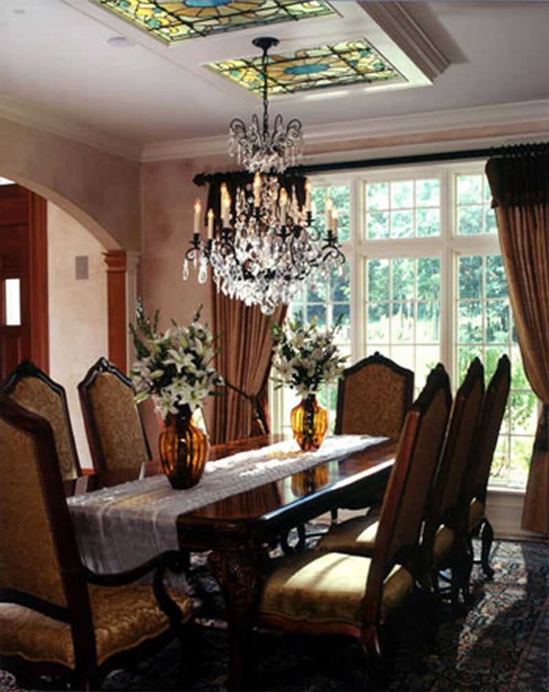 INTERIOR PHOTO