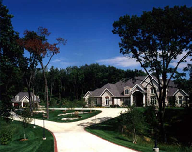 EXTERIOR PHOTO