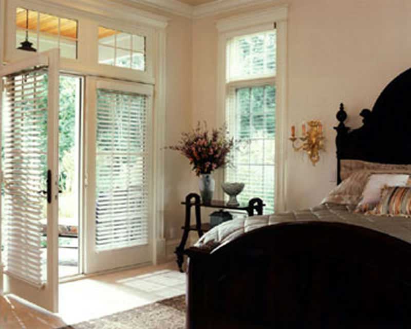INTERIOR PHOTO