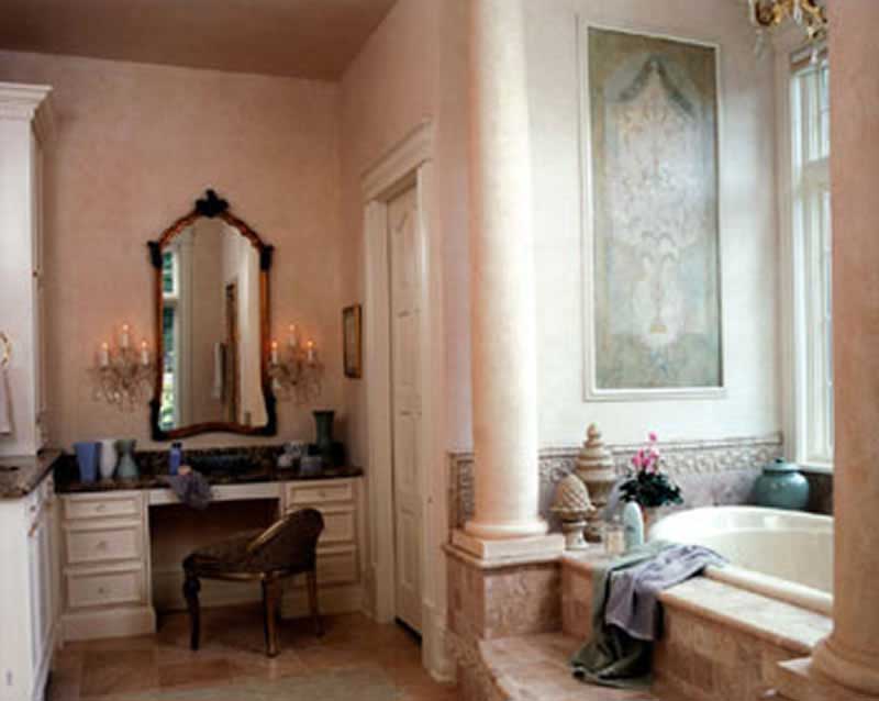 INTERIOR PHOTO