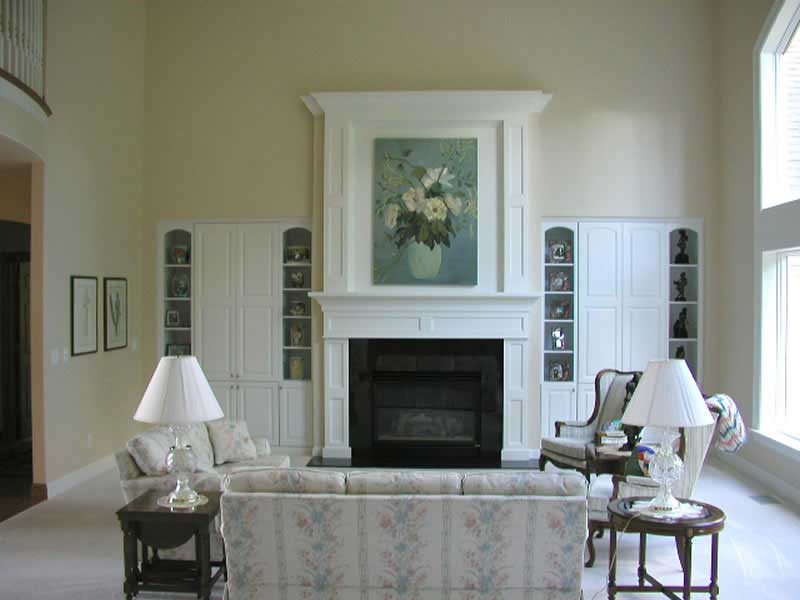INTERIOR PHOTO