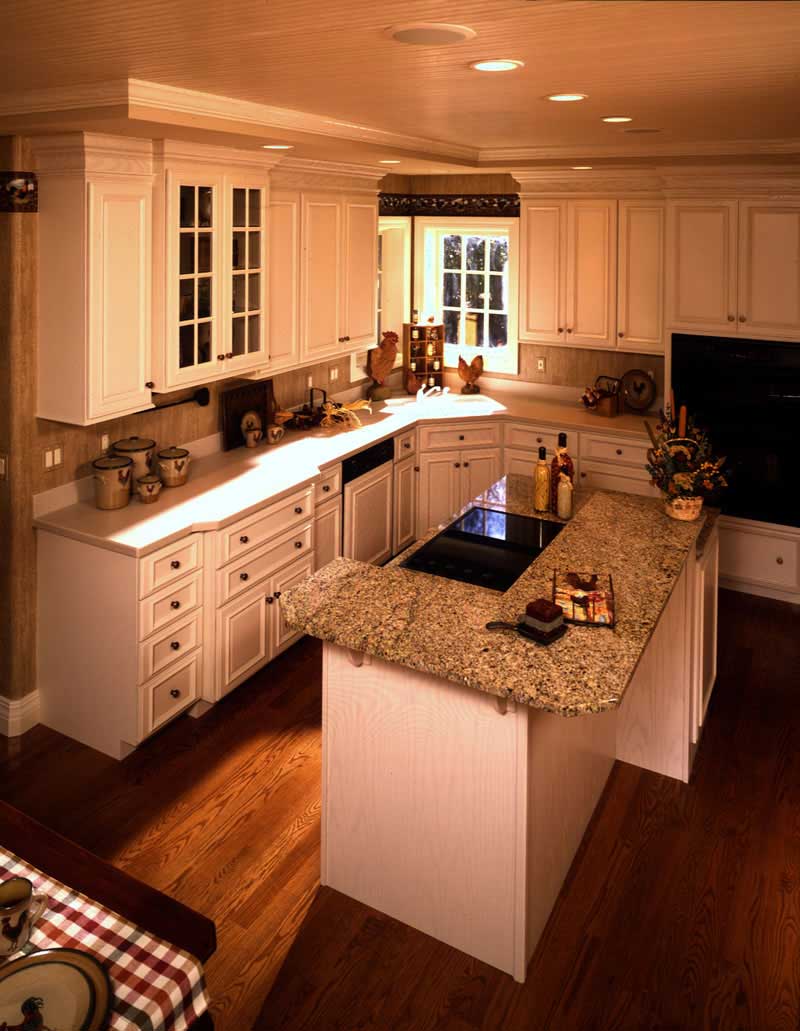 INTERIOR PHOTO