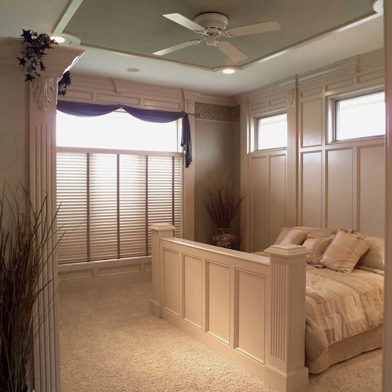 INTERIOR PHOTO
