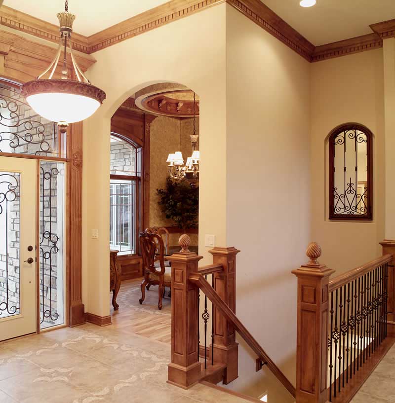 INTERIOR PHOTO