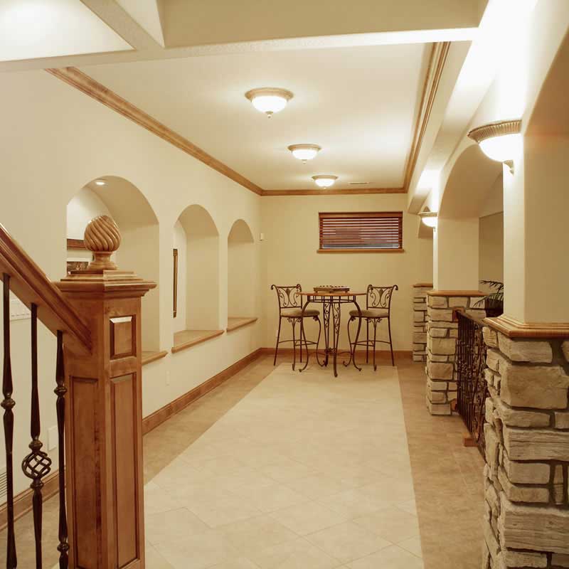 INTERIOR PHOTO