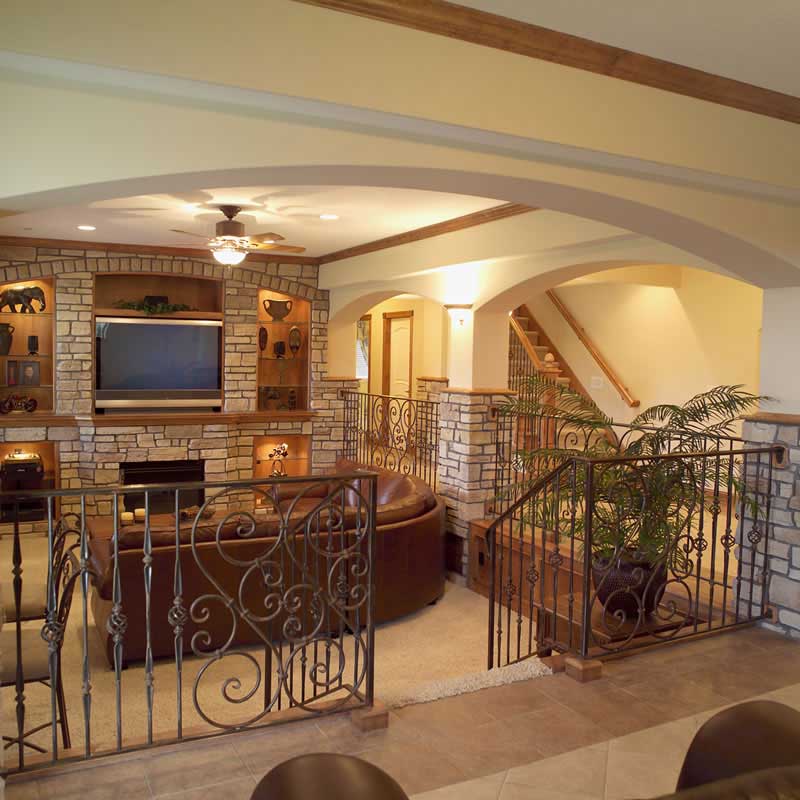 INTERIOR PHOTO