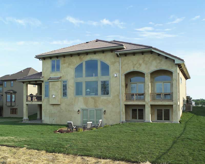 REAR ELEVATION