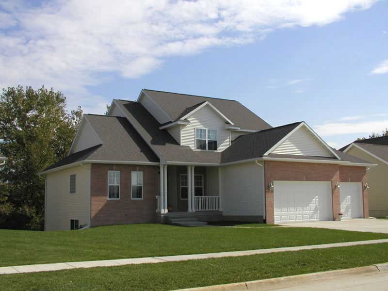 3-Bedroom, 1460 Sq Ft Craftsman Home Plan - 101-1792 - Main Exterior