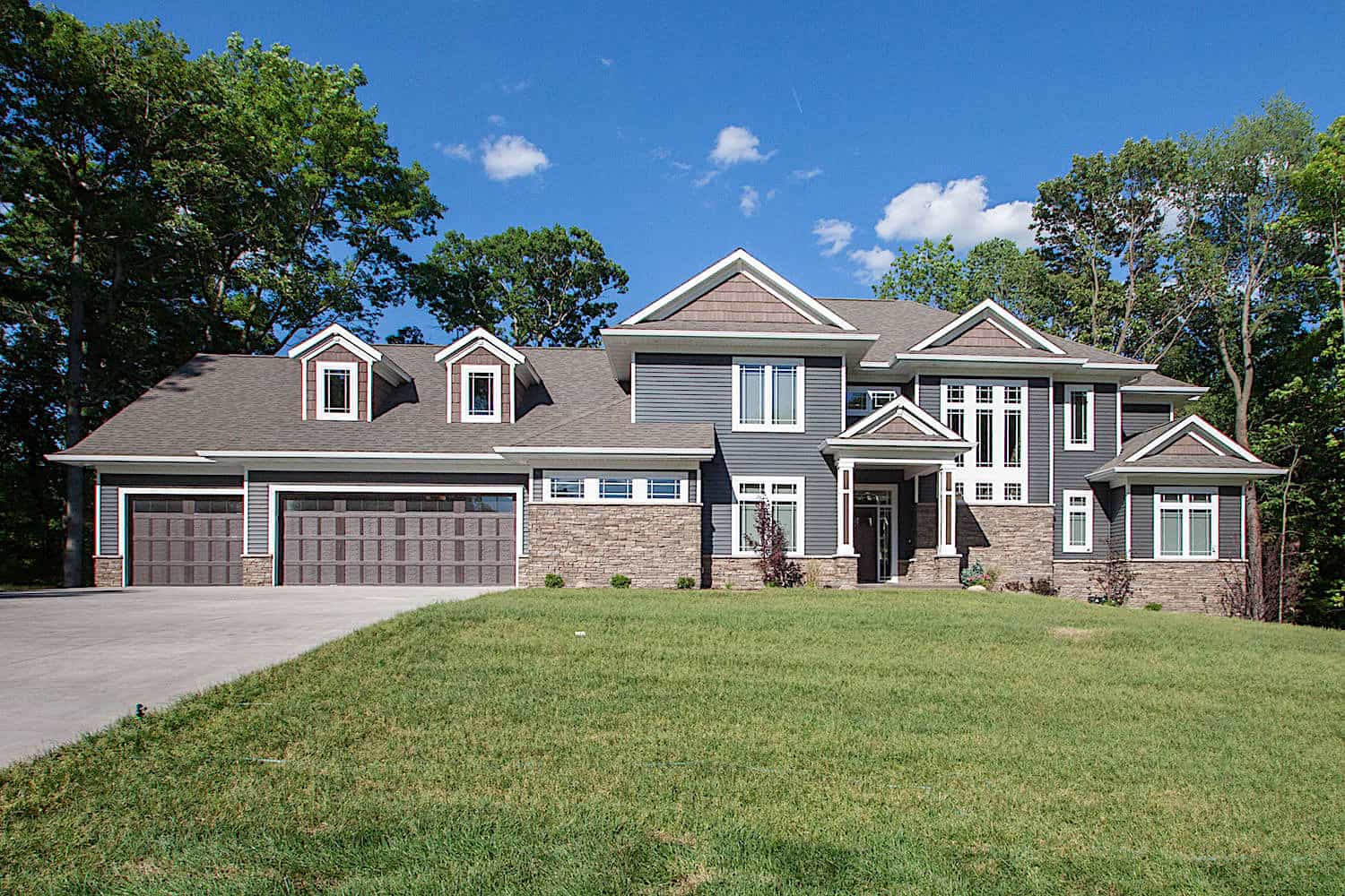 5-Bedroom, 5384 Sq Ft Luxury House Plan - 101-2016 - Front Exterior