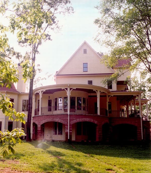 Home Exterior Photograph
