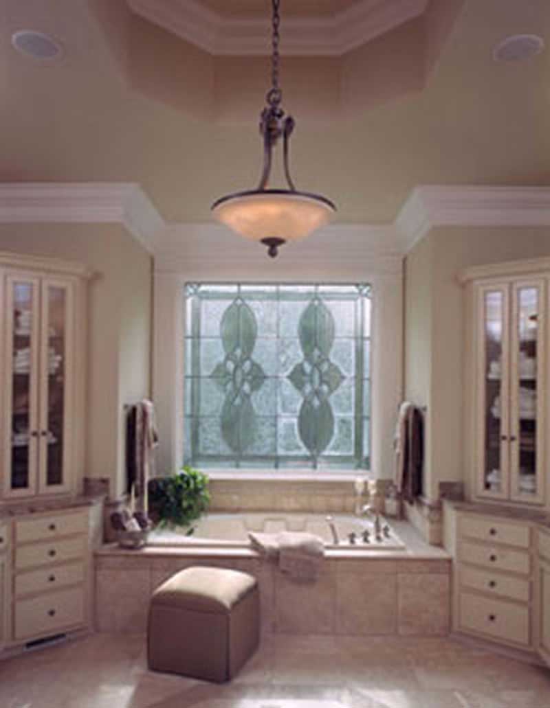 INTERIOR PHOTO
