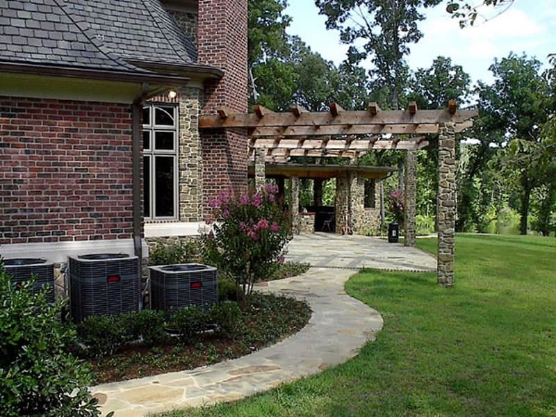 REAR TERRACE