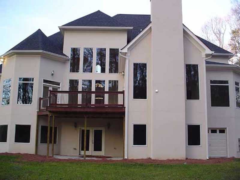 EXTERIOR PHOTO