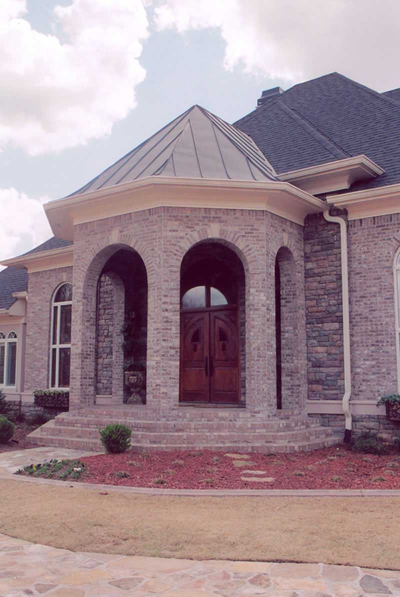 EXTERIOR PHOTO