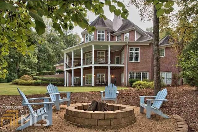 Home Exterior Photograph