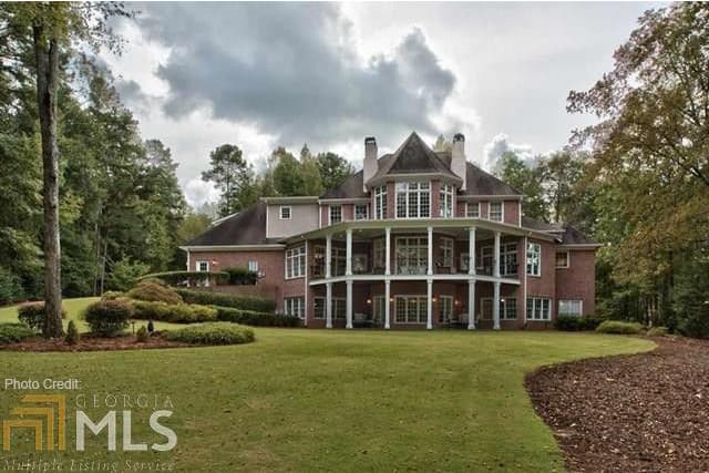 Home Exterior Photograph