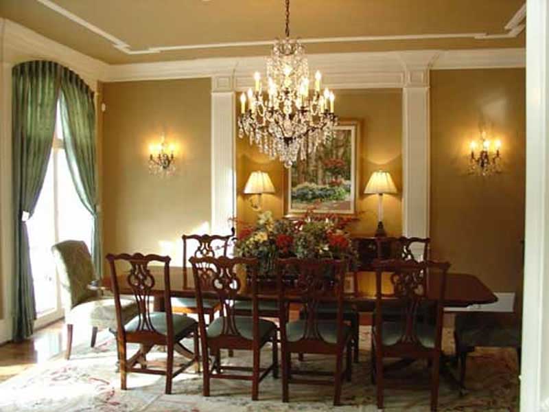 INTERIOR PHOTO