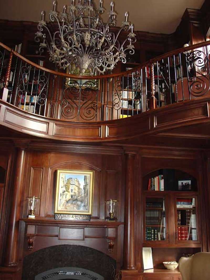 INTERIOR PHOTO
