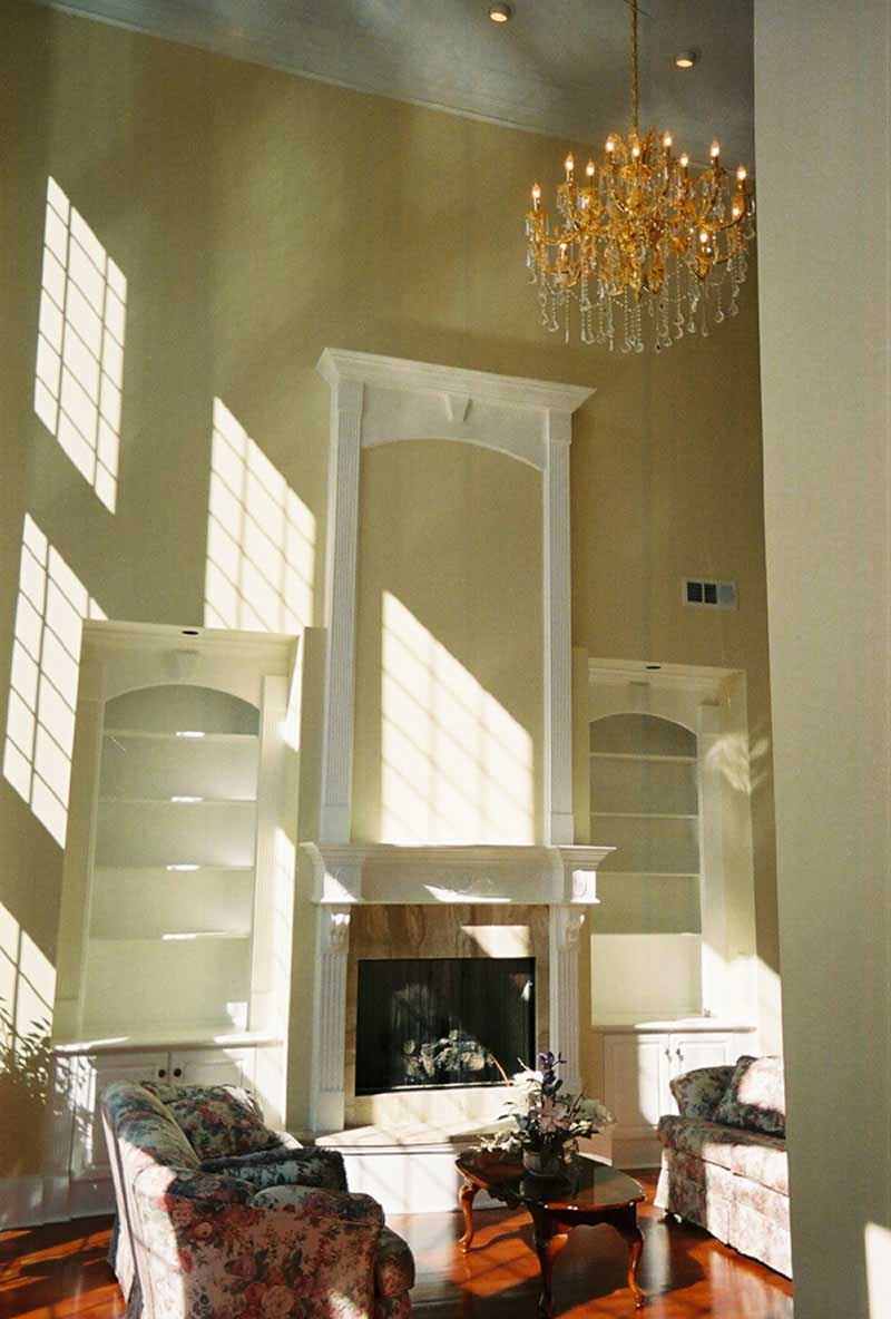 INTERIOR PHOTO