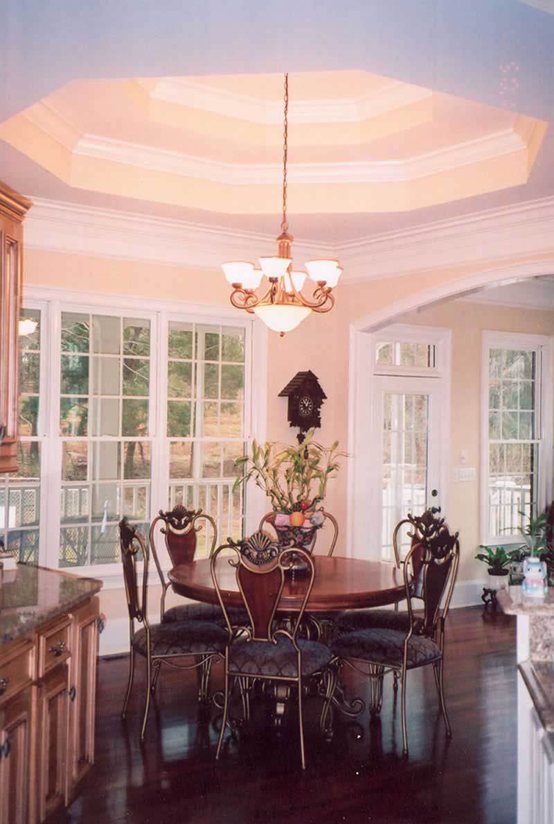 INTERIOR PHOTO