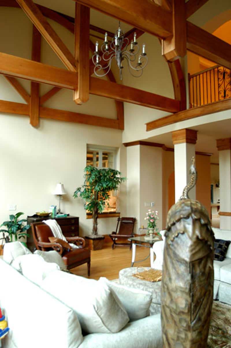 INTERIOR PHOTO