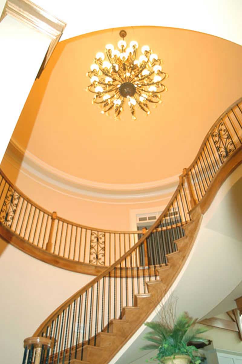 INTERIOR PHOTO