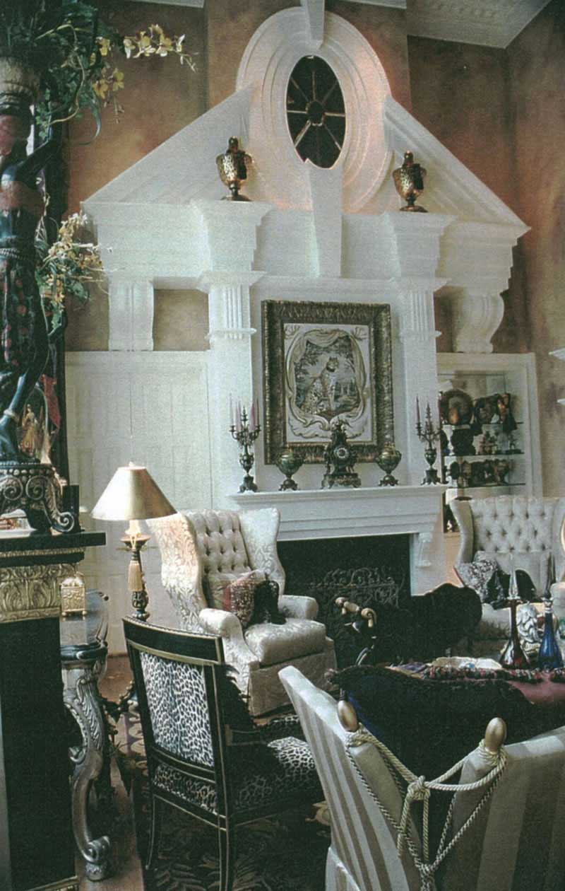 INTERIOR PHOTO