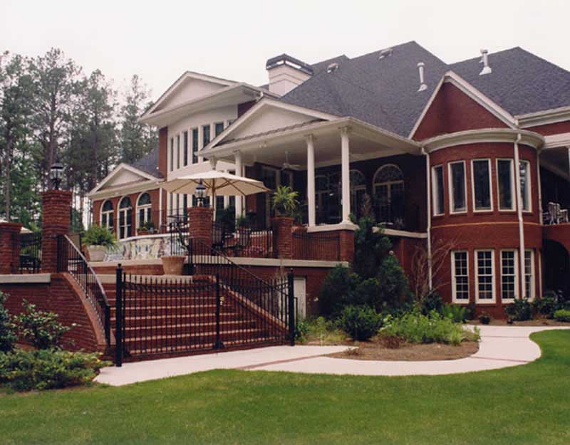 EXTERIOR PHOTO