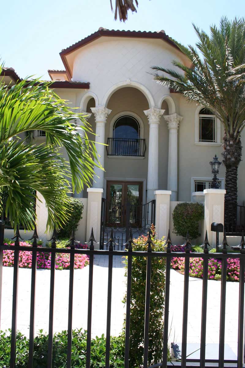 Front Exterior Image #1