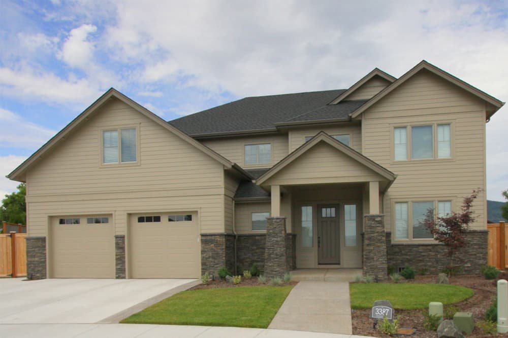 3-Bedroom, 2689 Sq Ft Country Home Plan - 108-1828 - Main Exterior