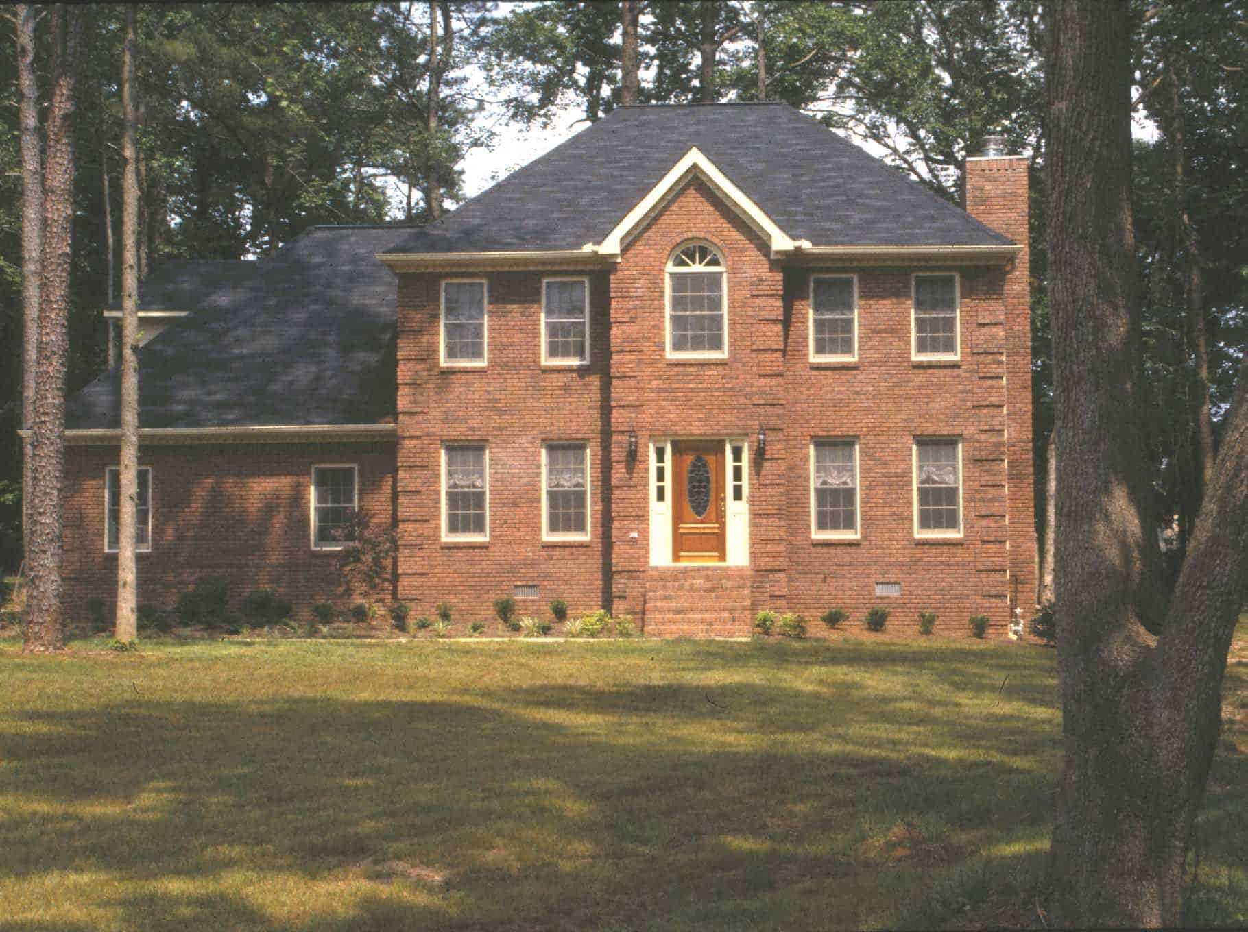 3-Bedroom, 2104 Sq Ft European House Plan - 124-1064 - Front Exterior