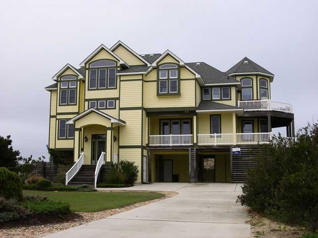 ELEV_LR3569ELEV1.JPG
