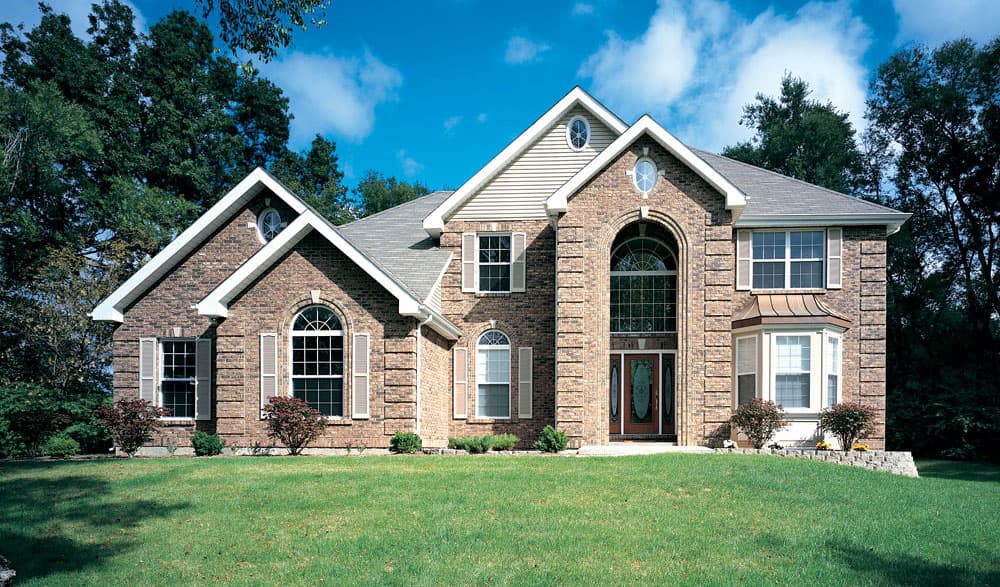 4-Bedroom, 2624 Sq Ft Traditional House Plan - 138-1037 - Front Exterior