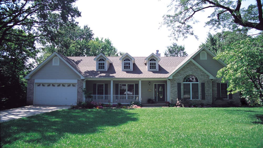 3-Bedroom, 1845 Sq Ft Ranch House Plan - 138-1041 - Front Exterior