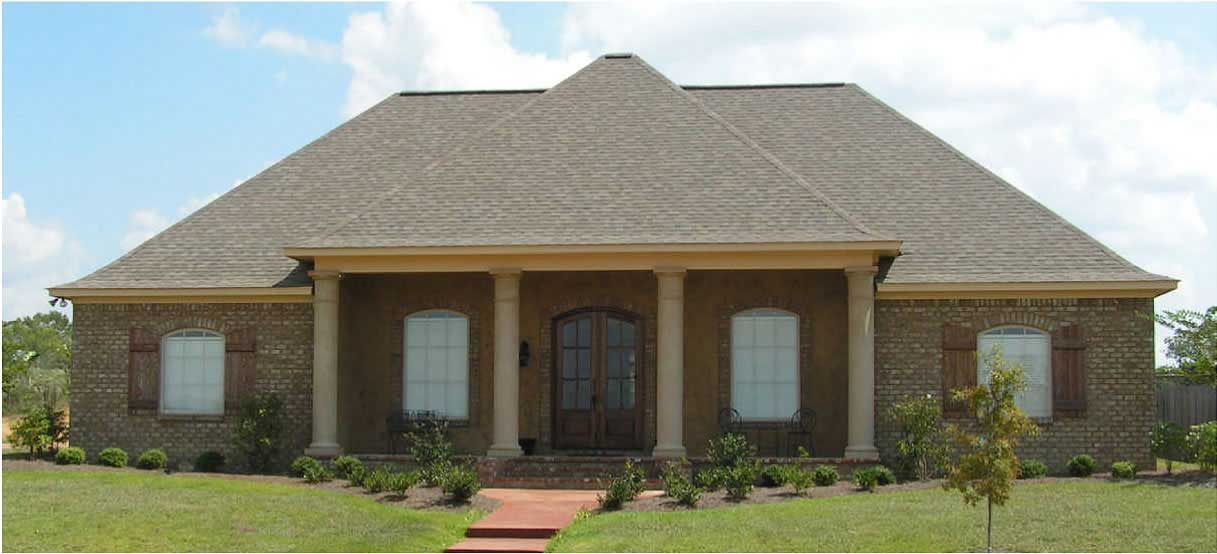 3-Bedroom, 2215 Sq Ft Country House Plan - 140-1064 - Front Exterior