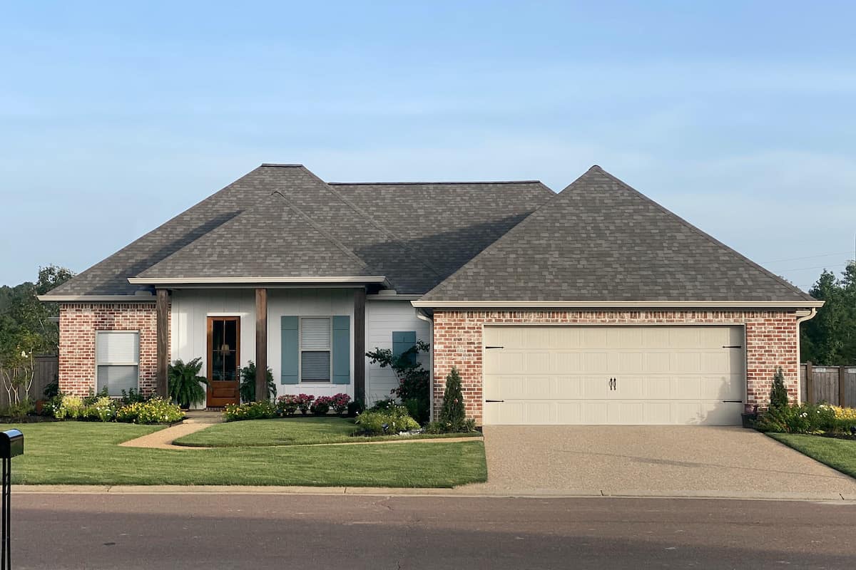 3-Bedroom, 1946 Sq Ft Contemporary Home - Plan #140-1111 - Main Exterior