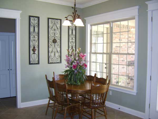 Kitchen: Breakfast Nook