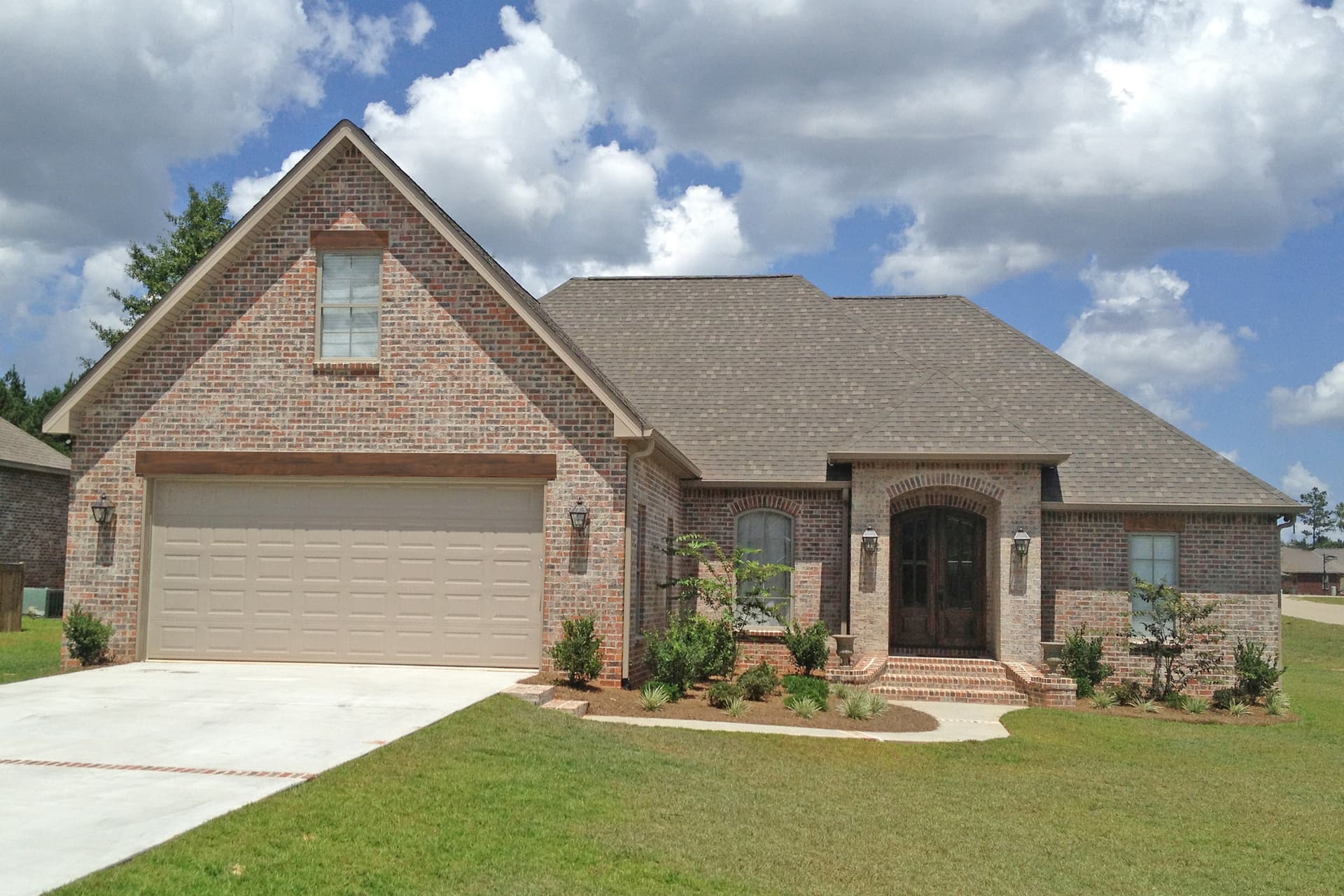 4-Bedroom, 2416 Sq Ft French Home Plan - 142-1099 - Main Exterior