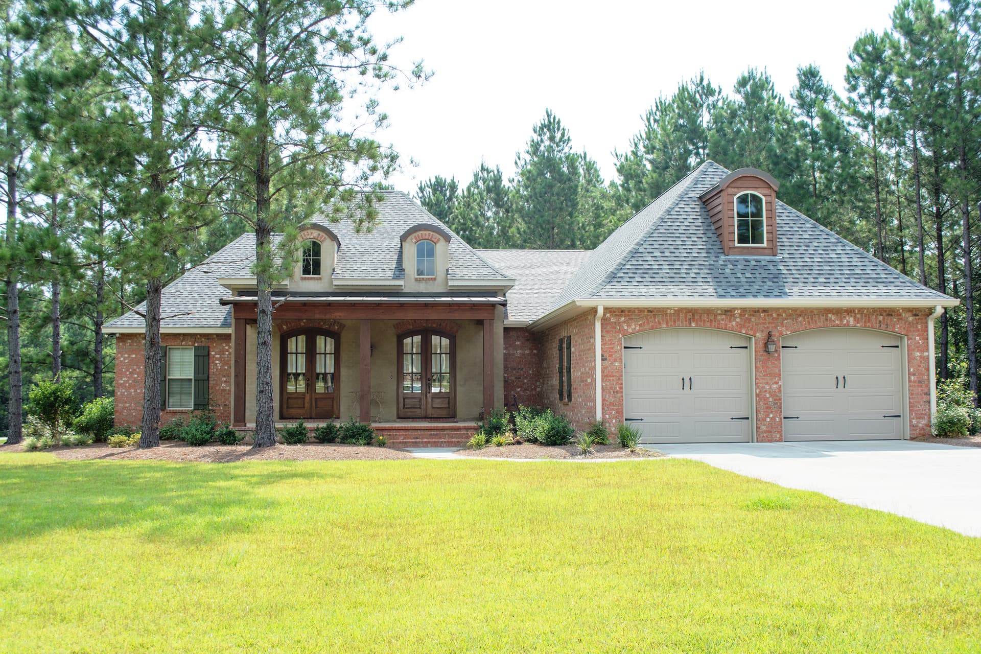 4-Bedroom, 2480 Sq Ft European Home Plan - 142-1100 - Main Exterior