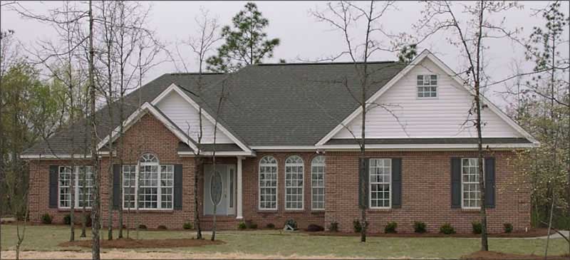 4-Bedroom, 2659 Sq Ft Ranch Home Plan - 144-1005 - Main Exterior